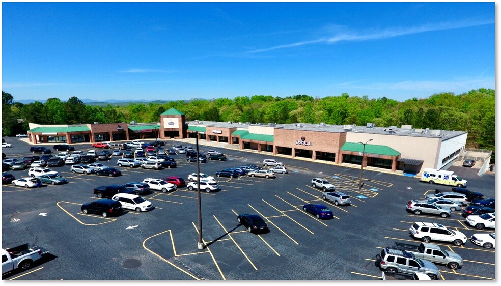 1856 Thompson Bridge Rd, Gainesville, GA for lease - Building Photo - Image 1 of 4