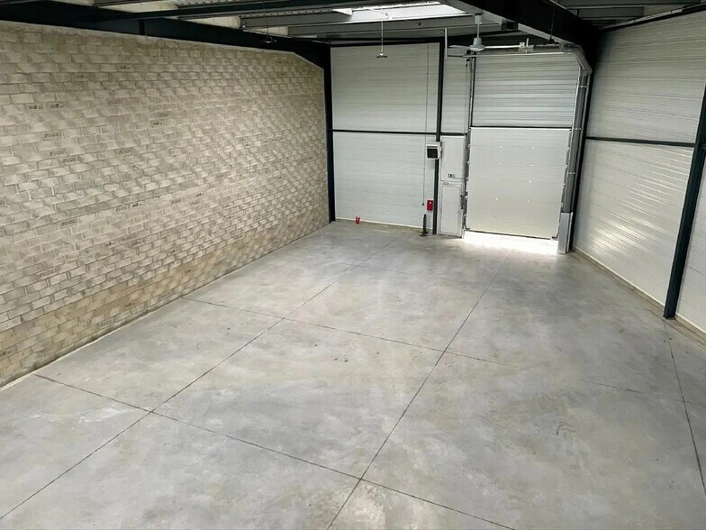 Flex in Marines for sale - Building Photo - Image 3 of 9