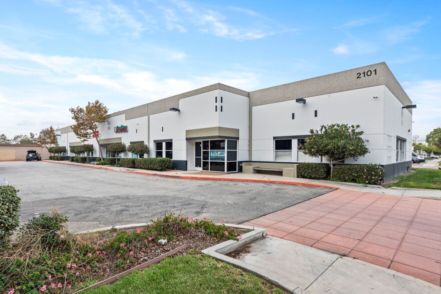 2101 S Rose Ave, Oxnard, CA for sale - Building Photo - Image 1 of 7