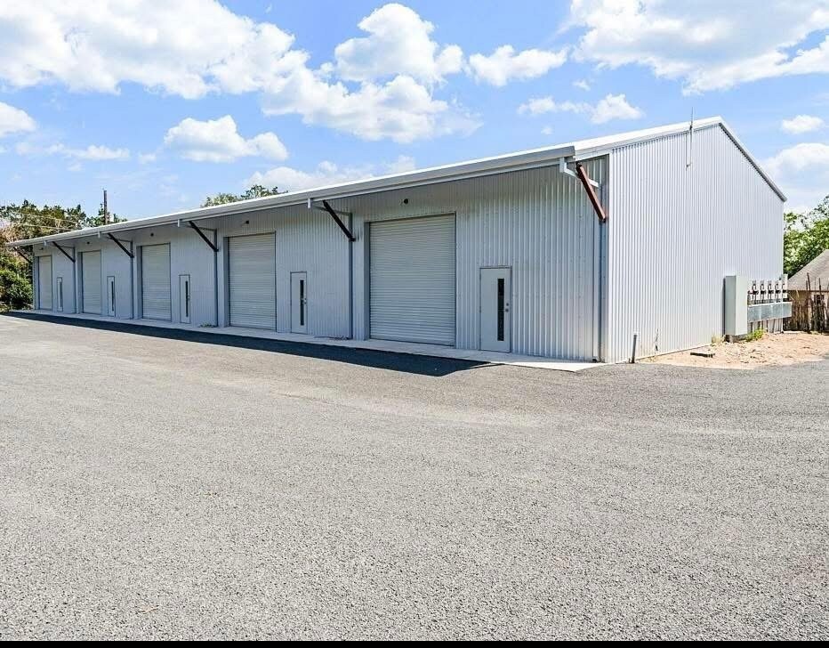203 Goat Creek Cutoff Rd, Kerrville, TX for lease Building Photo- Image 1 of 5