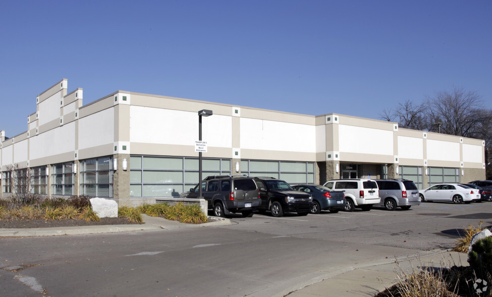 27844-27958 Woodward Ave, Royal Oak, MI for lease - Building Photo - Image 2 of 8