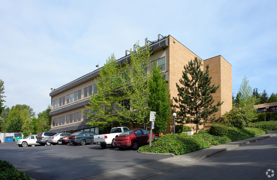 6100 Southcenter Blvd, Tukwila, WA for sale - Primary Photo - Image 1 of 1