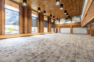 7300 Westown Pky, West Des Moines, IA for lease Matterport 3D Scan- Image 1 of 9