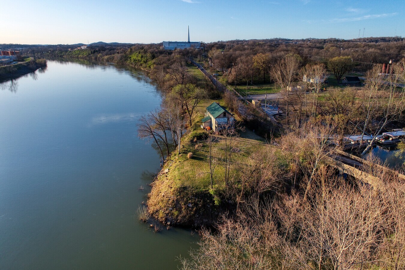 1500 Lock Rd, Nashville, TN 37207