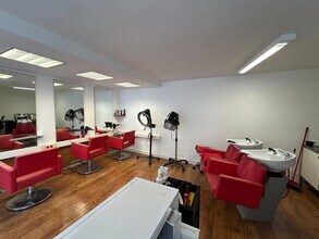 Retail in Terrassa, Barcelona for lease Interior Photo- Image 1 of 8