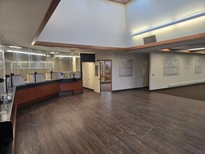 12008 Meridian Ave E, Puyallup, WA for lease Interior Photo- Image 2 of 7
