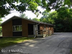 69171 Elkhart Rd, Edwardsburg, MI for sale Primary Photo- Image 1 of 1