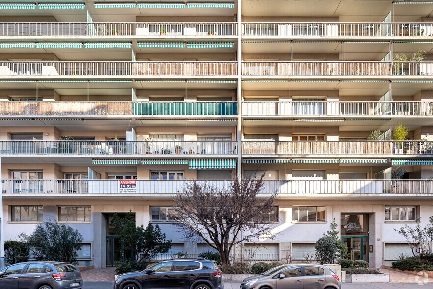 105-109 Rue Sully, Lyon for lease - Building Photo - Image 3 of 4