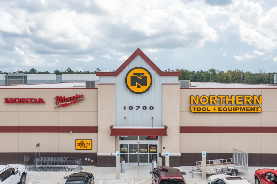 18780 US-59, Humble, TX for sale - Building Photo - Image 1 of 9