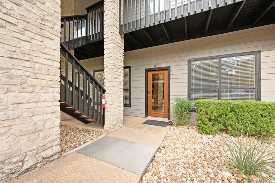 5524 Bee Caves  1 Rd, Austin, TX for sale - Building Photo - Image 3 of 27