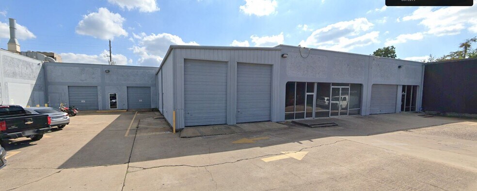 5901-5909 Beverlyhill St, Houston, TX for lease - Building Photo - Image 1 of 4