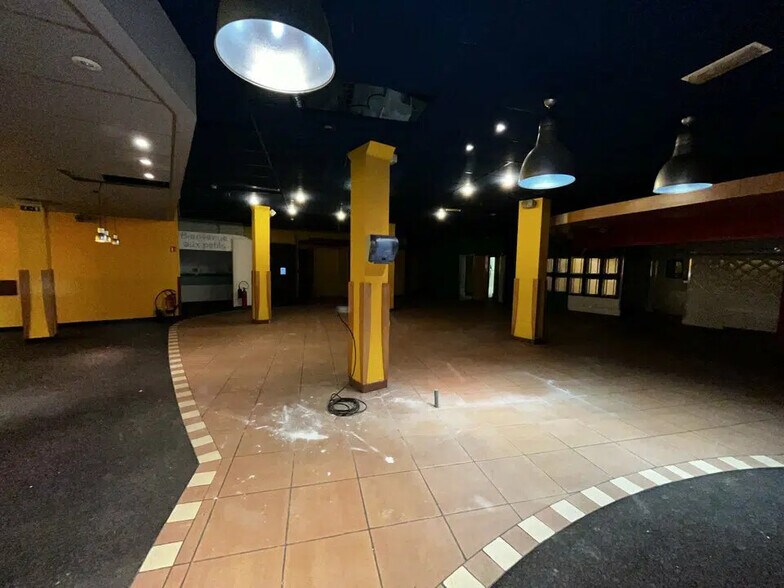 Retail in Colmar for sale - Building Photo - Image 2 of 7