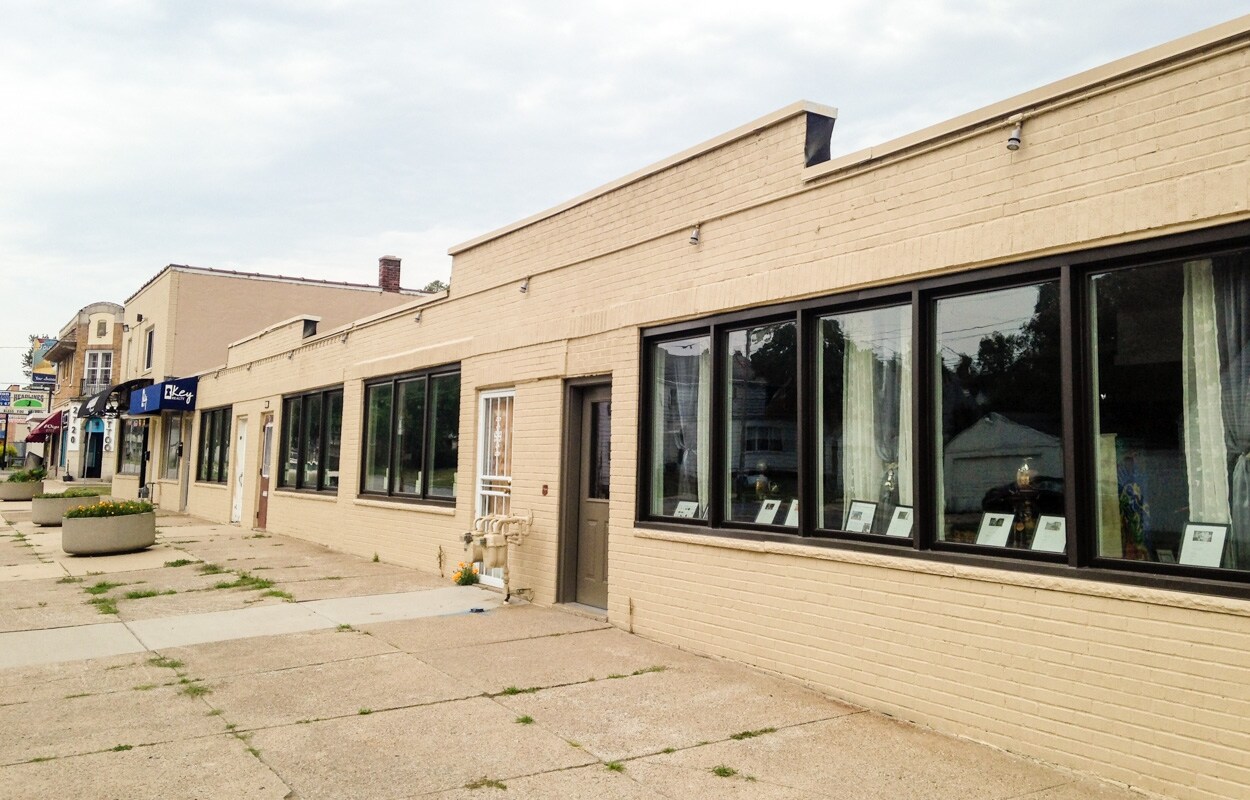 2704-2708 W Sylvania Ave, Toledo, OH for sale Building Photo- Image 1 of 1