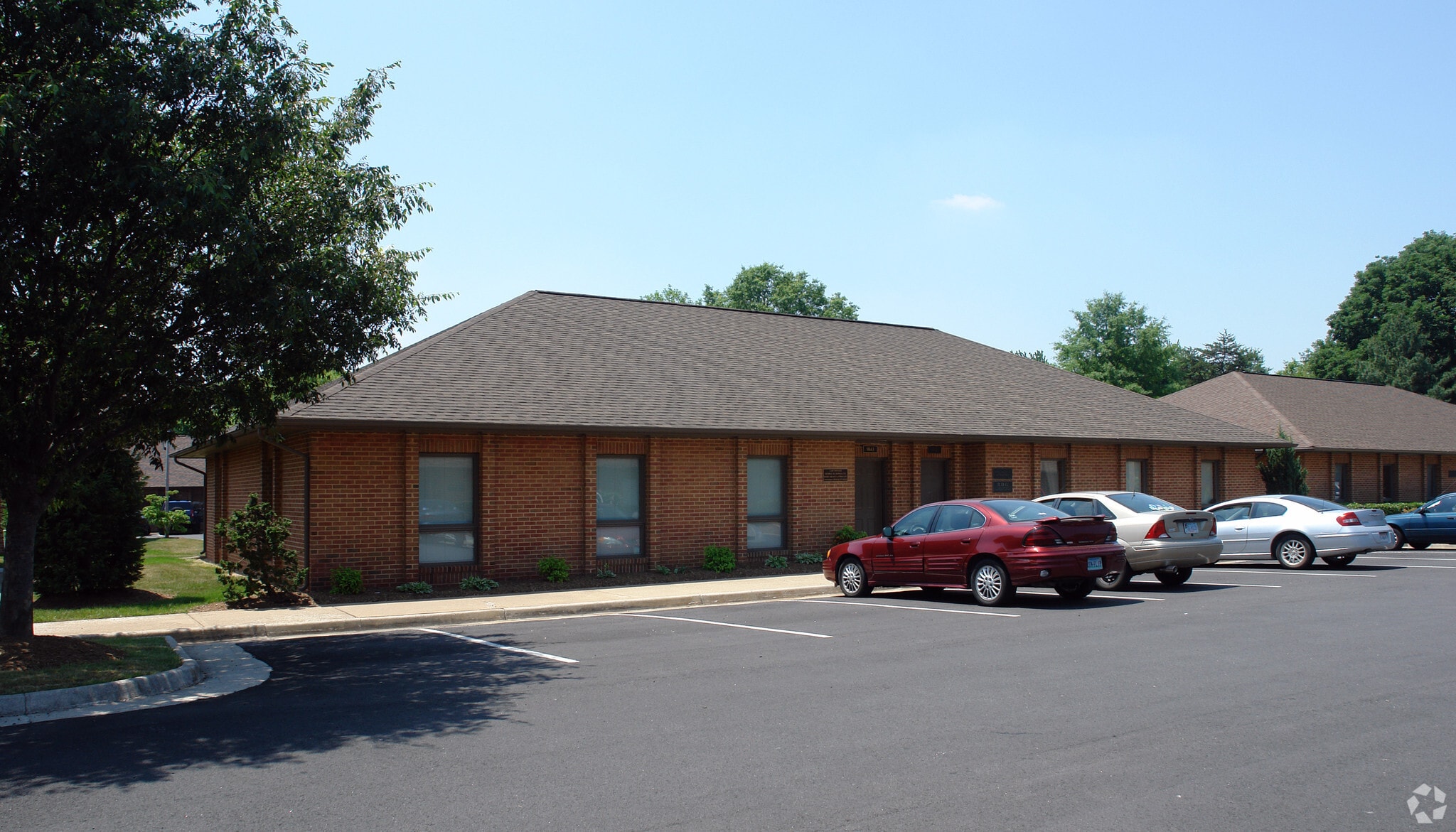 9843-9855 Business Way, Manassas, VA for lease Primary Photo- Image 1 of 24