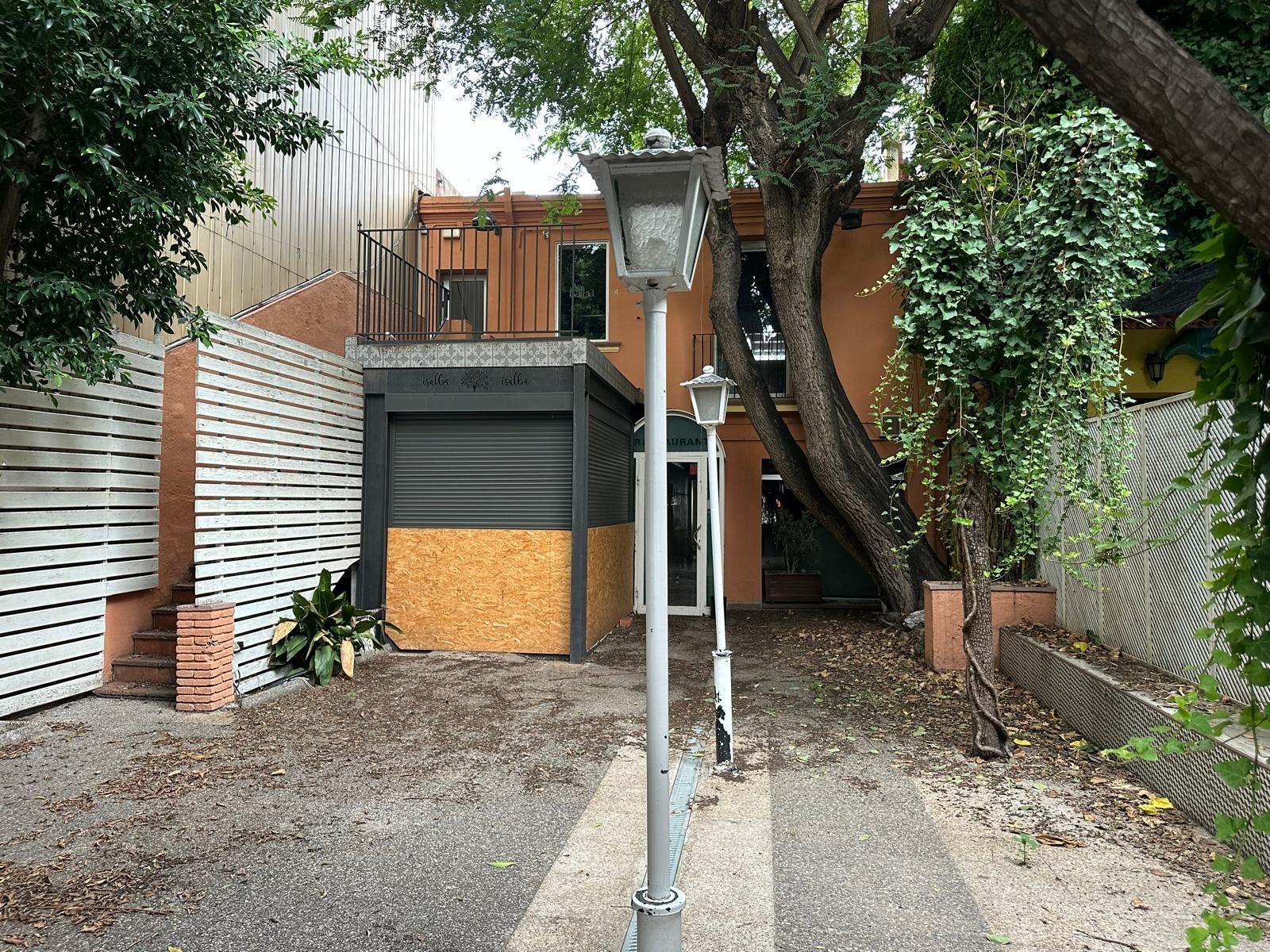 Retail in Santa Coloma de Gramenet, Barcelona for lease Interior Photo- Image 1 of 4