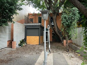 Retail in Santa Coloma de Gramenet, Barcelona for lease Interior Photo- Image 1 of 4