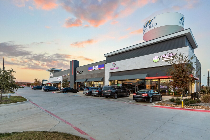 3010 E Broad St, Mansfield, TX for lease - Building Photo - Image 3 of 3