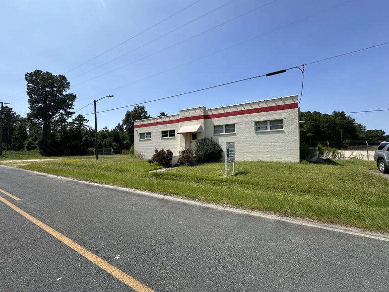 902 S Eastern Blvd, Fayetteville, NC for lease - Building Photo - Image 2 of 14