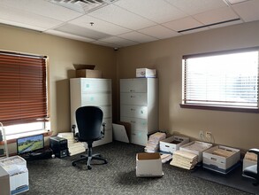 4003 S Plainfield-Naperville Rd, Naperville, IL for lease Interior Photo- Image 2 of 6