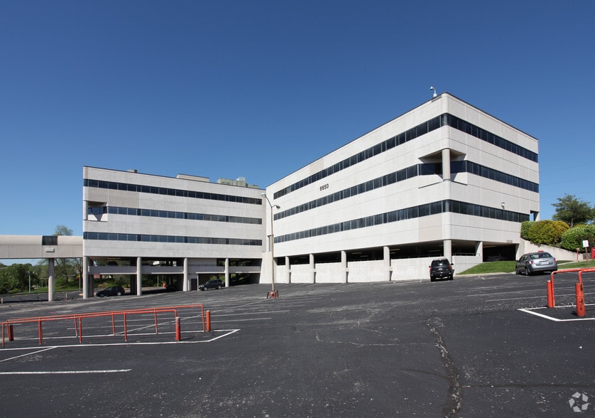 6675 Holmes Rd, Kansas City, MO 64131