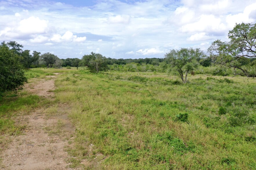 Airport Rd, Beeville, TX for sale - Building Photo - Image 3 of 14