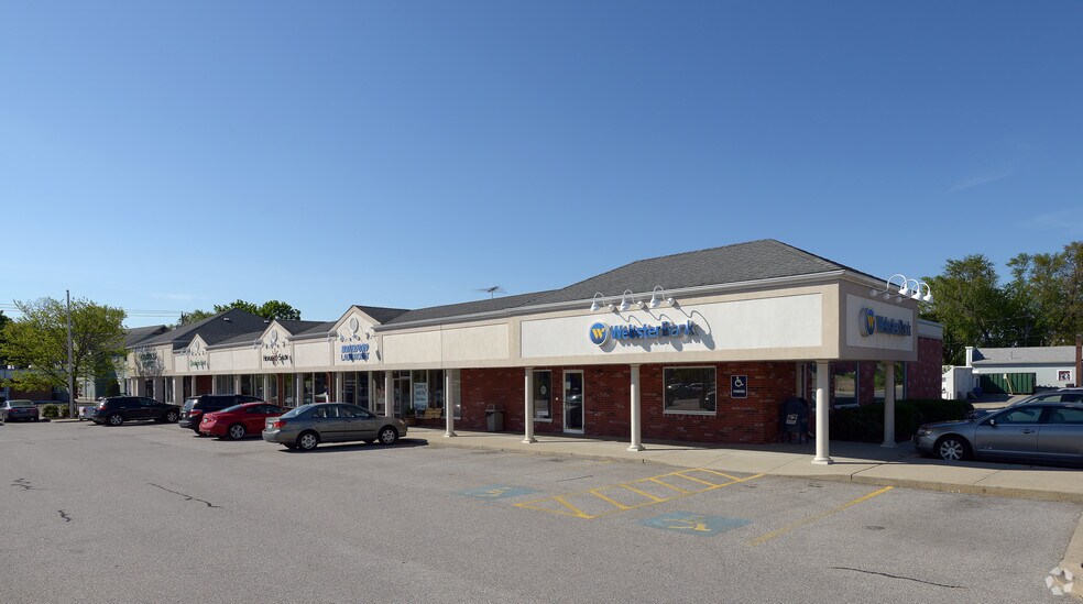 557563 Main St, East Greenwich, RI 02818