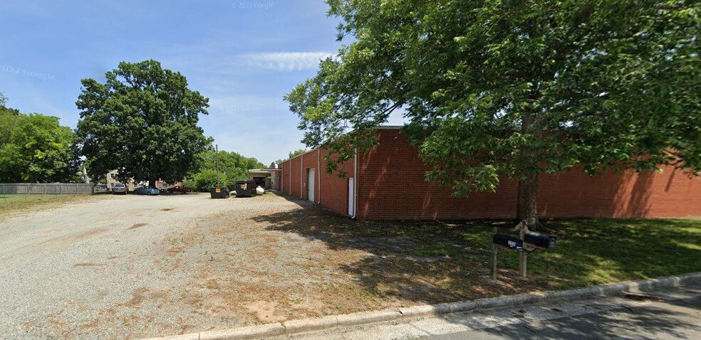 203 Adams St, Burlington, NC for sale - Building Photo - Image 1 of 12