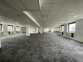 Office in Lyon for lease Interior Photo- Image 2 of 11