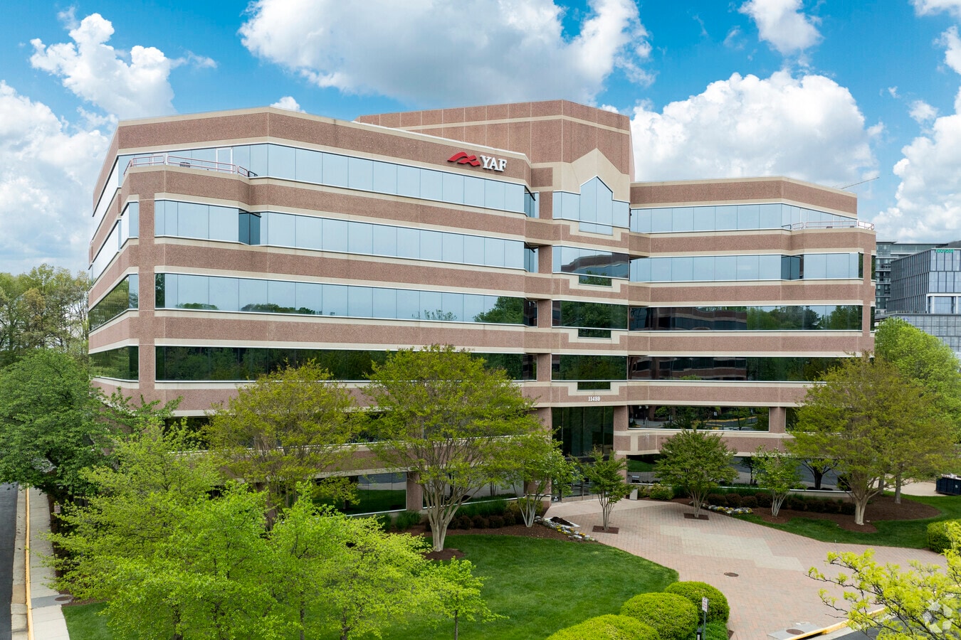 11480 Commerce Park Dr, Reston, VA 20191