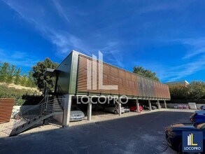 Office in Venelles for lease Building Photo- Image 1 of 6