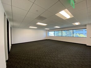 299 N Euclid Ave, Pasadena, CA for lease Interior Photo- Image 2 of 3