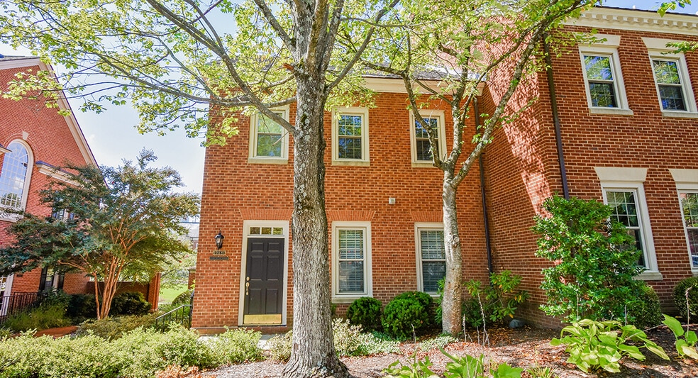 10480-10486 Armstrong St, Fairfax, VA for sale - Building Photo - Image 2 of 3