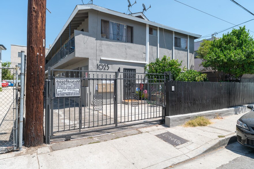 1025 W 23rd St, Los Angeles, CA for sale - Building Photo - Image 1 of 1
