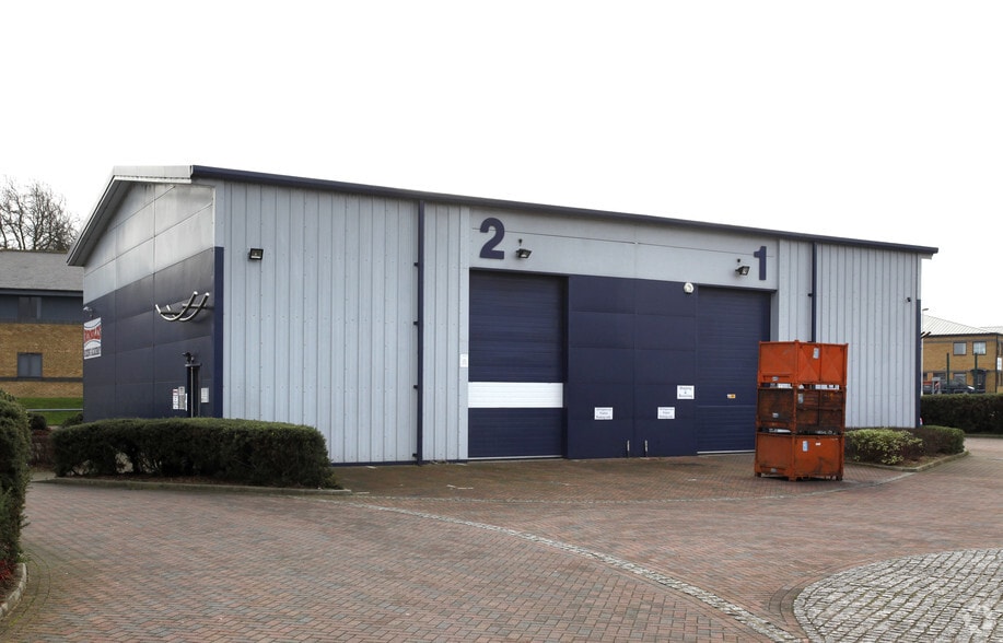 Castle Rd, Sittingbourne for lease - Primary Photo - Image 1 of 3