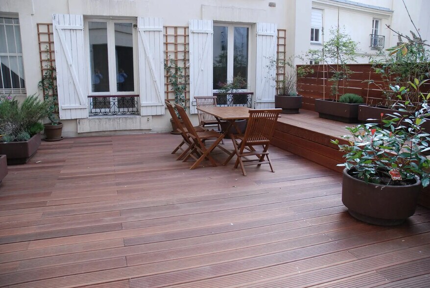 Office in Paris for lease - Building Photo - Image 2 of 16