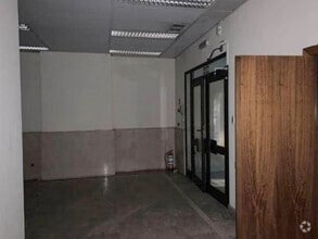 Retail in Madrid, Madrid for lease Interior Photo- Image 2 of 4