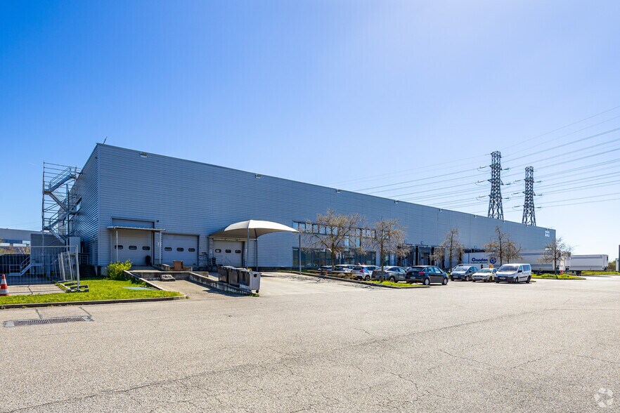 30 Rue Du Traité De Rome, Mions for lease - Building Photo - Image 2 of 2