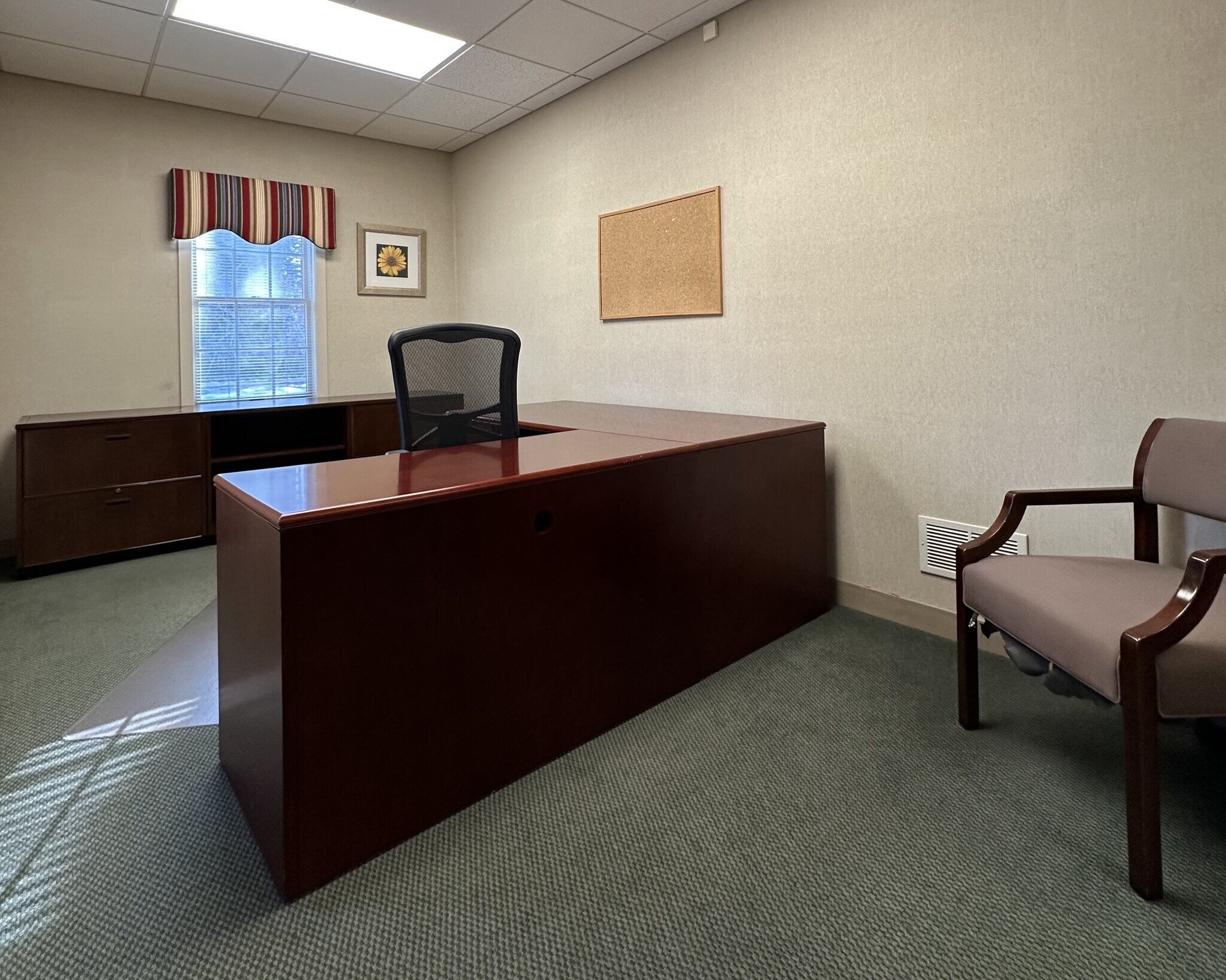 679-683 Main St, Osterville, MA for sale Interior Photo- Image 1 of 1