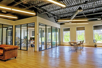 401 W Main St, Lexington, KY for lease Interior Photo- Image 1 of 5