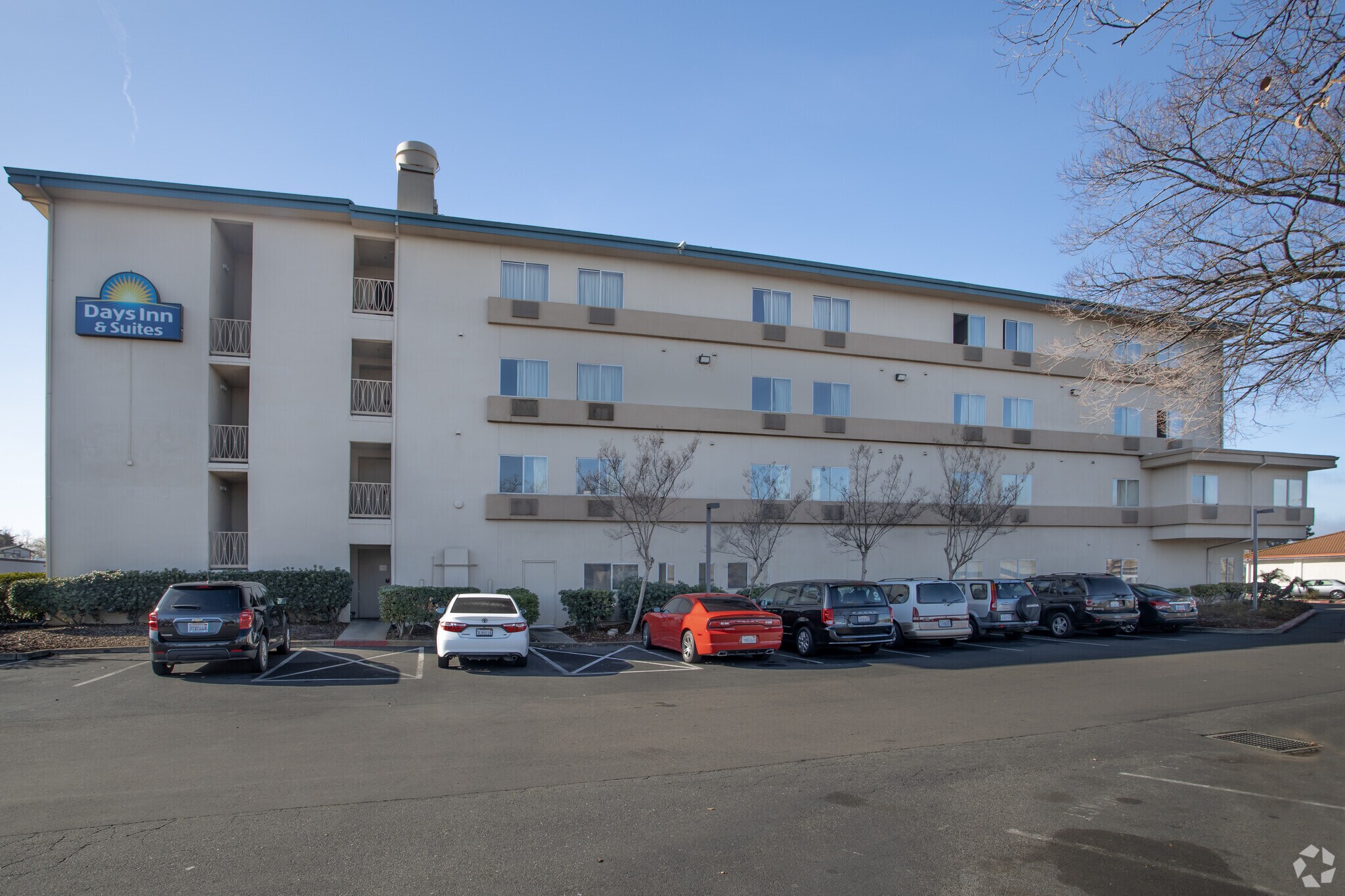 3240 Mather Field Rd, Rancho Cordova, CA 95670 Days Inn & Suites