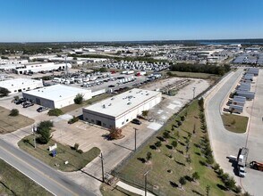 4901 Parker Henderson Rd, Fort Worth, TX for lease Interior Photo- Image 2 of 2