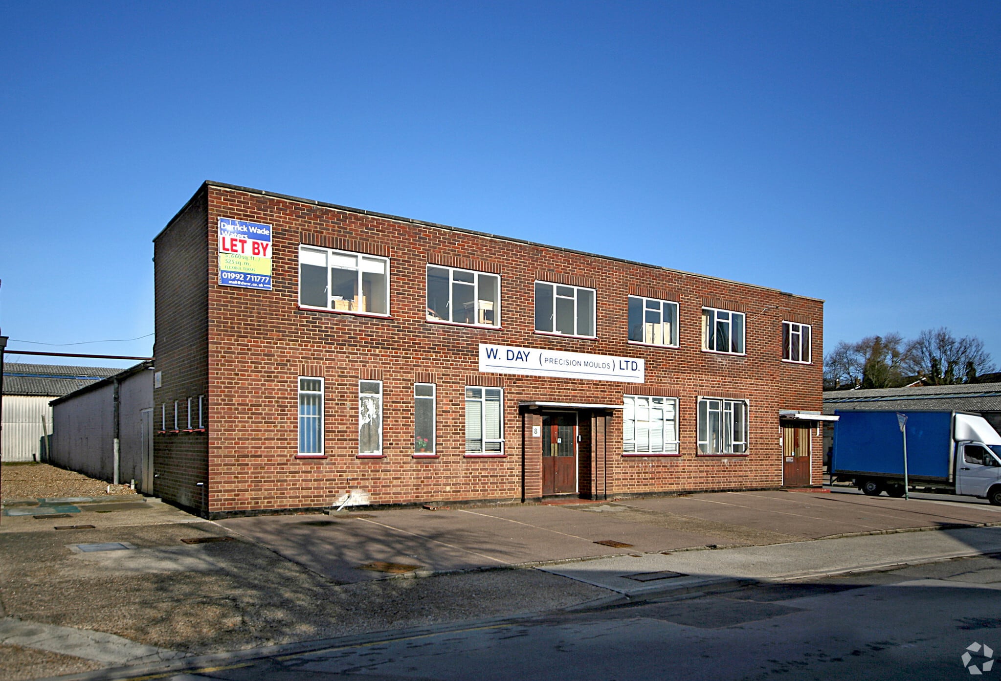 Caxton Hl, Hertford for sale Primary Photo- Image 1 of 1