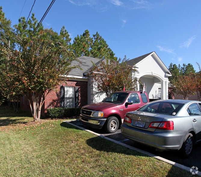 6420 Hillcrest Park Ct, Mobile, AL for lease - Building Photo - Image 2 of 10