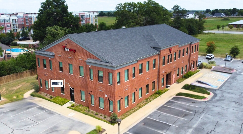 5104 S Pinnacle Hills Pkwy, Rogers, AR for lease - Primary Photo - Image 1 of 13