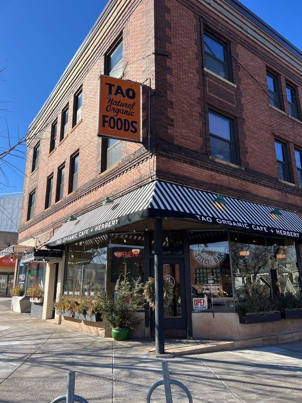 2200-2204 Hennepin Ave, Minneapolis, MN for sale Building Photo- Image 1 of 4