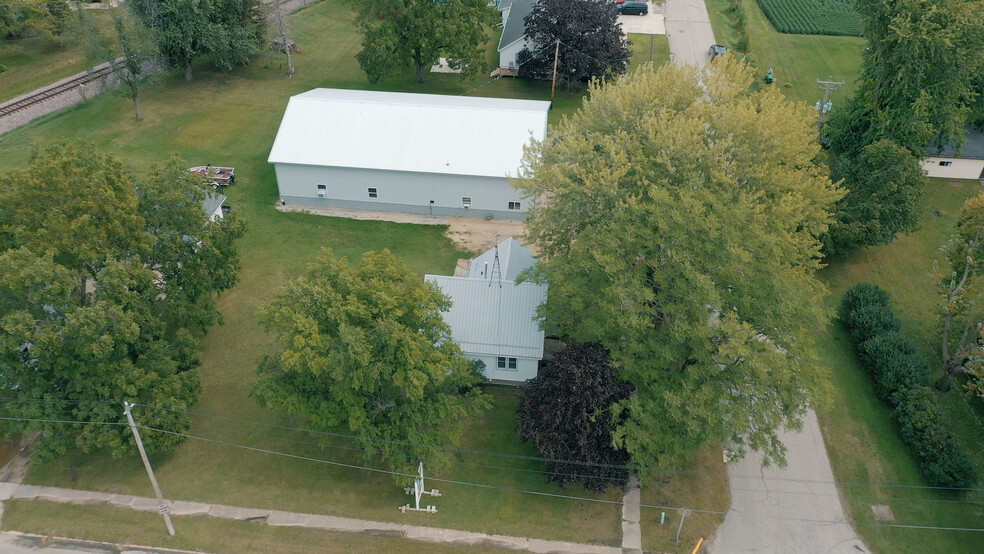 100 E Union St, Ionia, IA for sale - Building Photo - Image 2 of 2