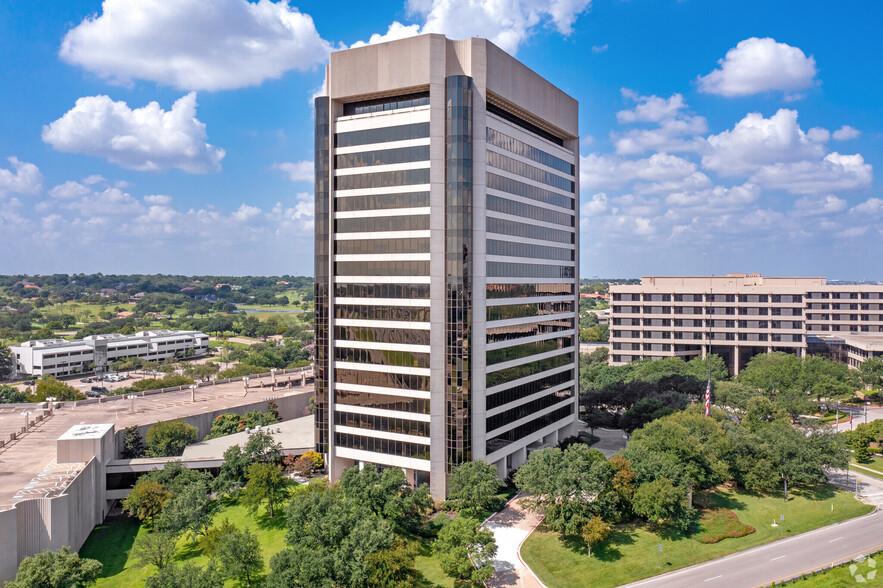 300 E John Carpenter Fwy, Irving, TX for lease - Building Photo - Image 1 of 17