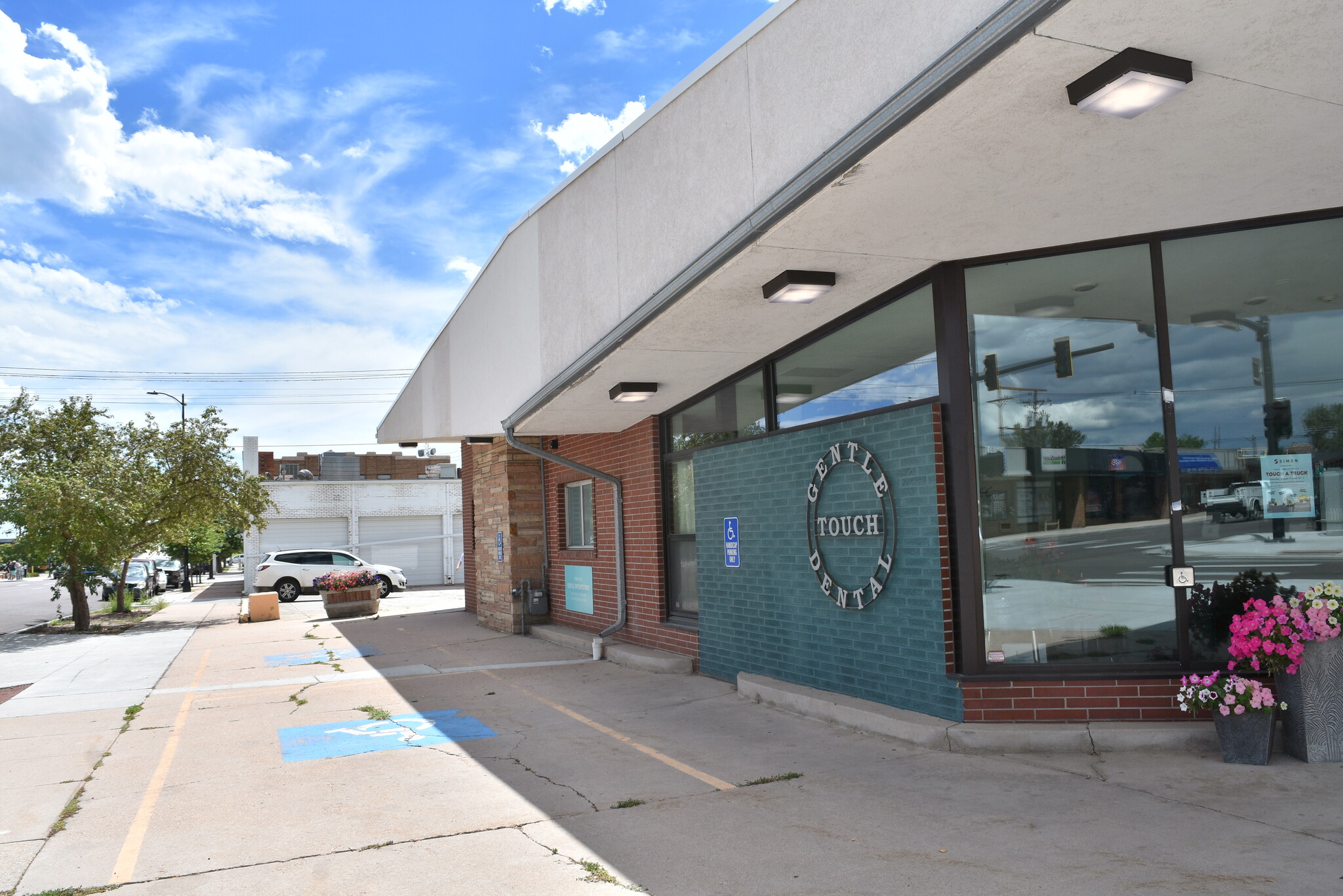 1716 Warren Ave, Cheyenne, WY for lease Building Photo- Image 1 of 23
