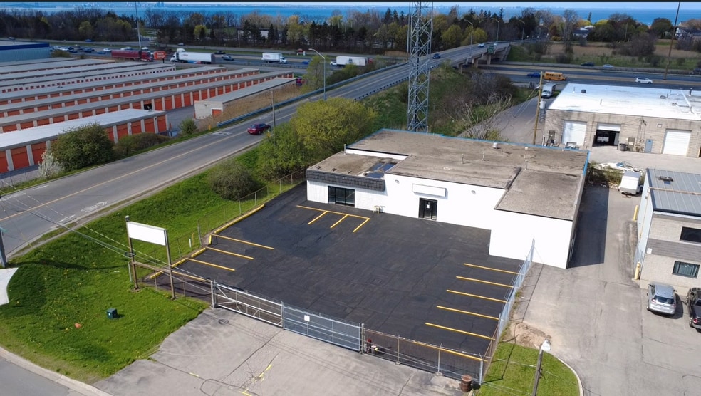 6 Community Ave, Hamilton, ON for sale - Primary Photo - Image 1 of 1