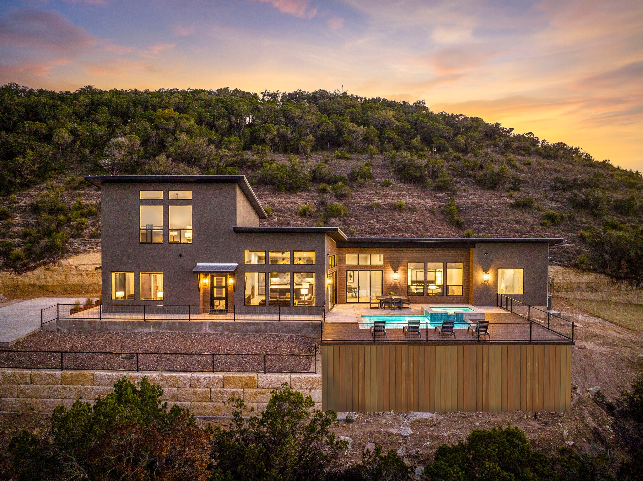 SKYHOUSE Collection Portfolio portfolio of 3 properties for sale on LoopNet.com Building Photo- Image 1 of 62